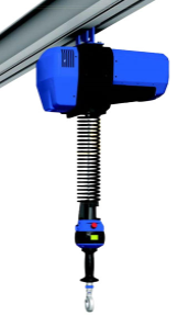 鋰電池生產廠冠航智能提升機使用注意事項